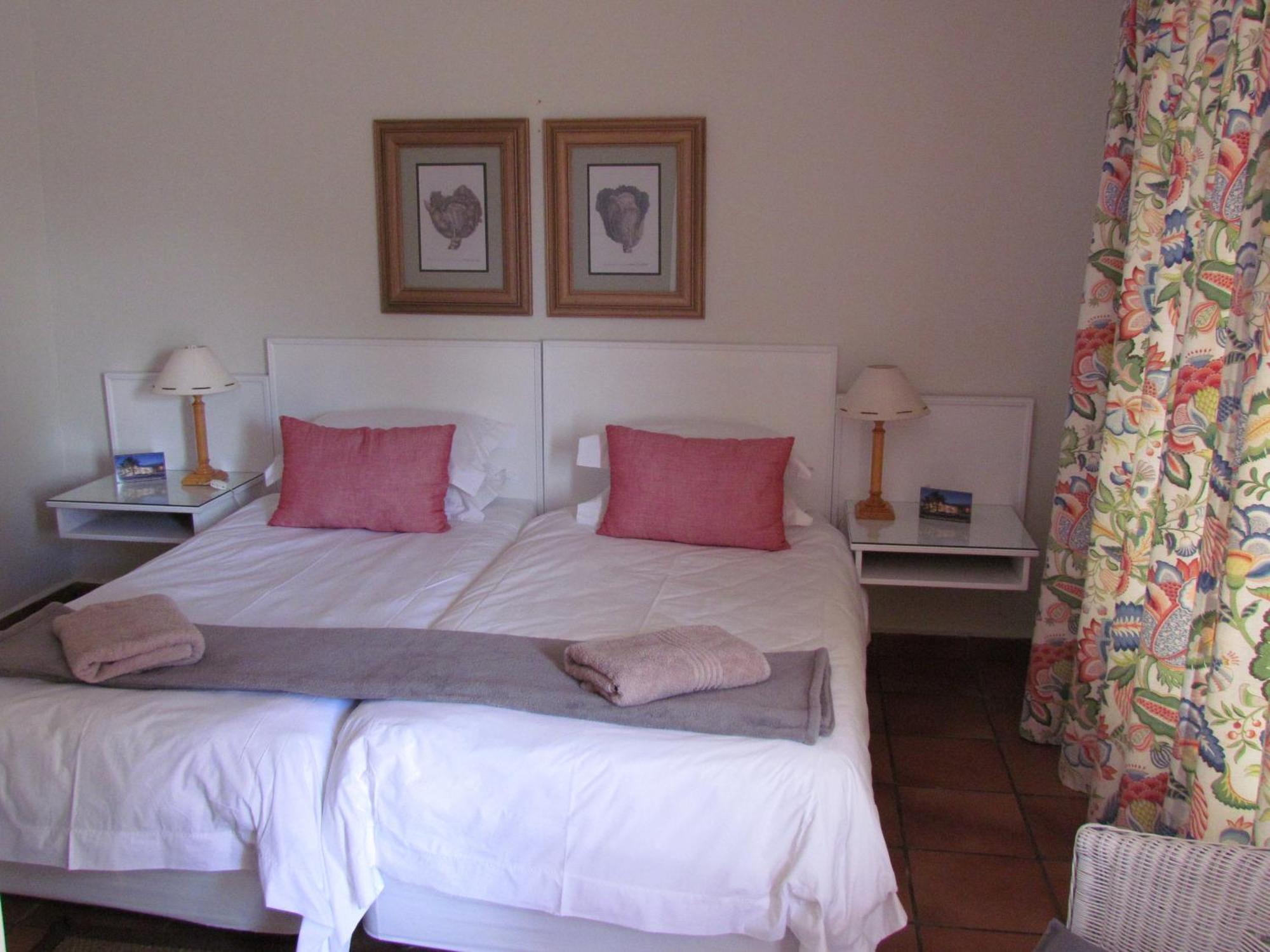 Wagon Wheel Country Lodge Beaufort West Zimmer foto
